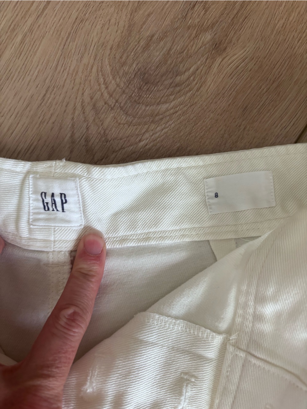Gap Shorts - Picture 2 of 2